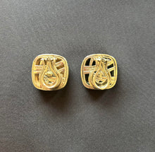 Load image into Gallery viewer, David Yurman 18K Gold and Silver Earrings