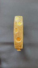 Load image into Gallery viewer, Roberto Coin 18K Gold Bracelet with Diamonds