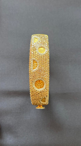 Roberto Coin 18K Gold Bracelet with Diamonds